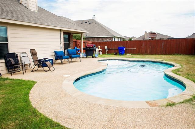 236 Wolf Dr, Forney, TX 75126 photo 2