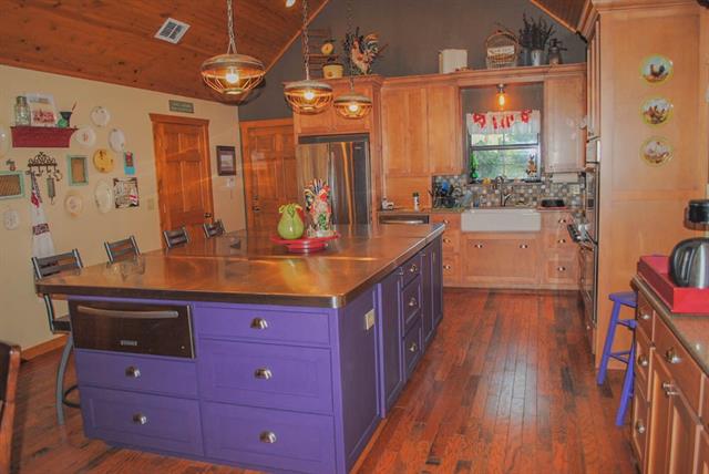 1385 County Road 121, Mingus, TX 76463 photo 5
