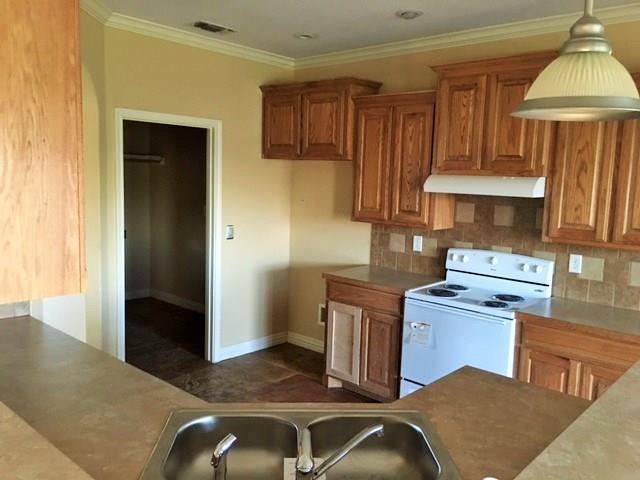 7766 Spinks Rd, Abilene, TX 79603 photo 4