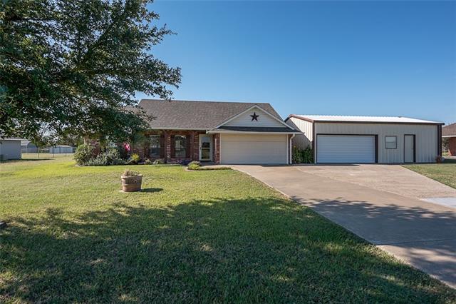 640 Eubank St, Mabank, TX 75147 photo 2