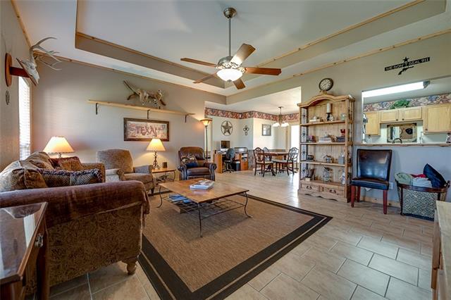 640 Eubank St, Mabank, TX 75147 photo 6