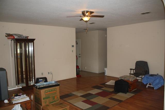 2009 Brazos Dr, Corinth, TX 76210 photo 4