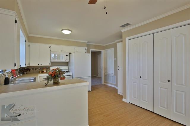 417 Green St, Abilene, TX 79603 photo 8