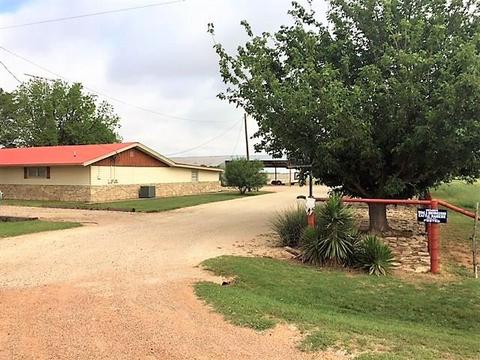 988 County Road 208, Haskell, TX 79521 photo 2