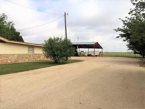 988 County Road 208, Haskell, TX 79521 photo 3