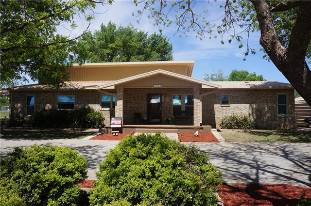 325 E Davis Rd, Big Spring, TX 79720 photo 1