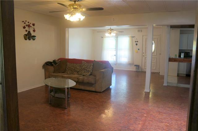 325 E Davis Rd, Big Spring, TX 79720 photo 6