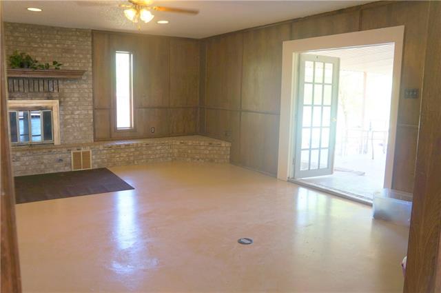 325 E Davis Rd, Big Spring, TX 79720 photo 5
