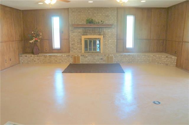 325 E Davis Rd, Big Spring, TX 79720 photo 4
