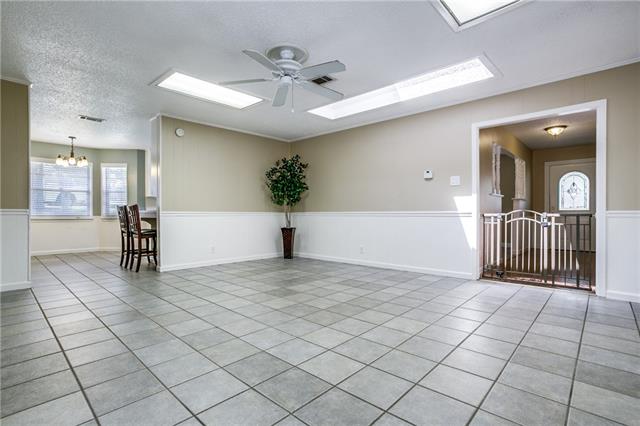 1903 Windlea Dr, Euless, TX 76040 photo 11