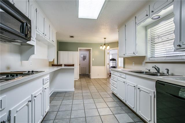 1903 Windlea Dr, Euless, TX 76040 photo 10