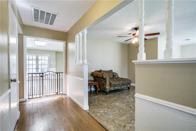 1903 Windlea Dr, Euless, TX 76040 photo 5