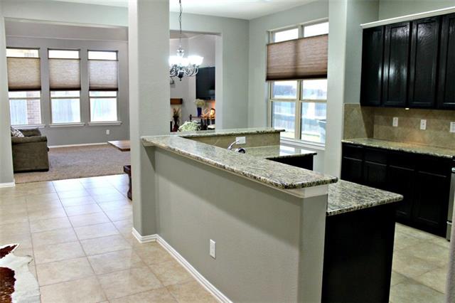 706 Sycamore Trl, Forney, TX 75126 photo 2
