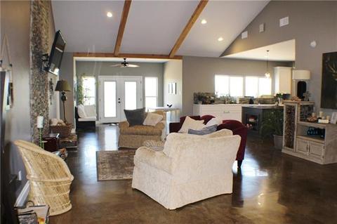 687 Comanche Lake Rd, Comanche, TX 76442 photo 11