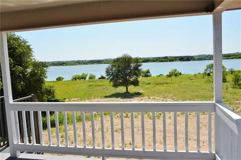 687 Comanche Lake Rd, Comanche, TX 76442 photo 2