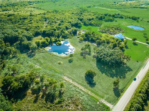1663 County Road 139, Kaufman, TX 75142 photo 2