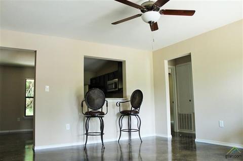 907 E 9th, Mount Pleasant, TX 75455 photo 6