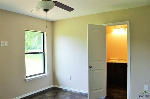 907 E 9th, Mount Pleasant, TX 75455 photo 13