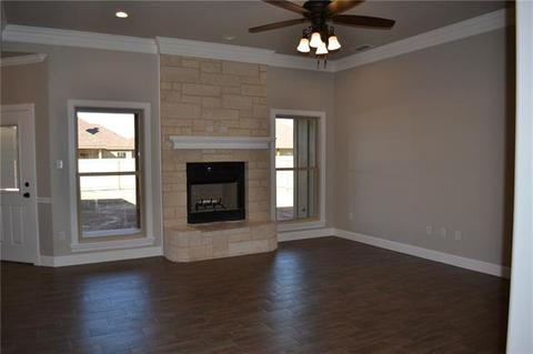 302 Eagle Mountain Dr, Abilene, TX 79602 photo 3