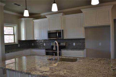 302 Eagle Mountain Dr, Abilene, TX 79602 photo 4