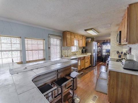 1104 Royal Way, Tool, TX 75143 photo 11