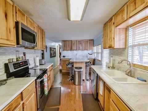 1104 Royal Way, Tool, TX 75143 photo 10