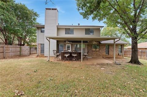 509 Hilton Dr, Euless, TX 76040 photo 4