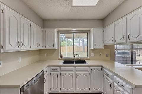 509 Hilton Dr, Euless, TX 76040 photo 7