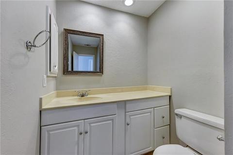 509 Hilton Dr, Euless, TX 76040 photo 28