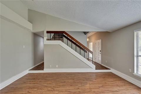 509 Hilton Dr, Euless, TX 76040 photo 14