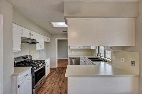 509 Hilton Dr, Euless, TX 76040 photo 6