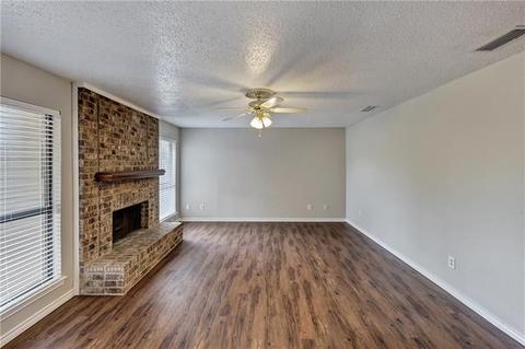 509 Hilton Dr, Euless, TX 76040 photo 9