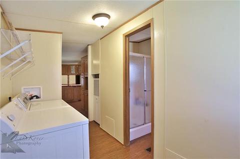 413 Munson Dr, Clyde, TX 79510 photo 8