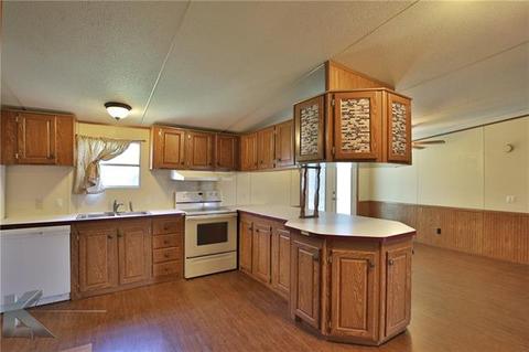 413 Munson Dr, Clyde, TX 79510 photo 3