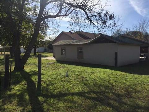 801 S 2nd St, Bangs, TX 76823 photo 5