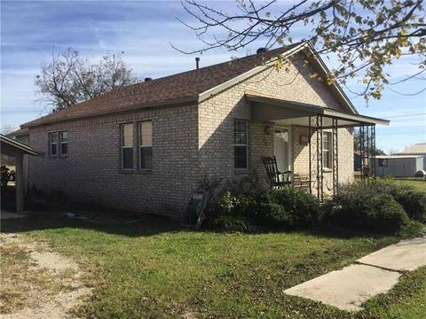 801 S 2nd St, Bangs, TX 76823 photo 2