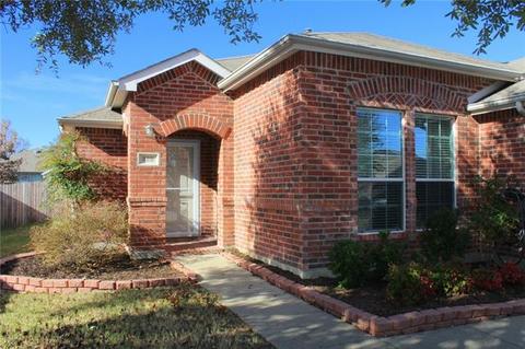 520 Wolf Dr, Forney, TX 75126 photo 2