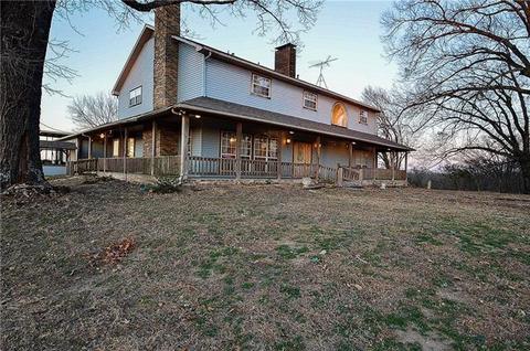 970 Clark Dr, Emory, TX 75440 photo 6