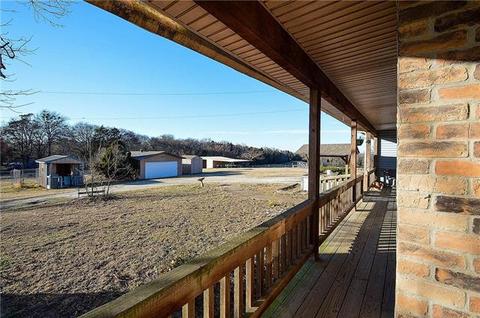 970 Clark Dr, Emory, TX 75440 photo 8