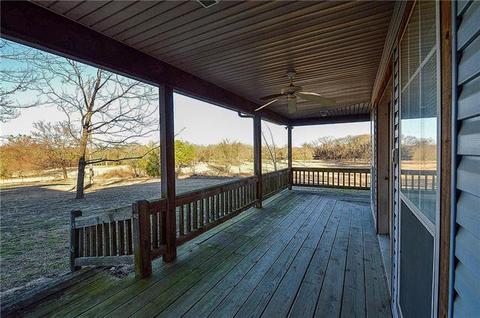 970 Clark Dr, Emory, TX 75440 photo 9