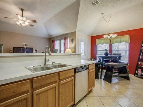 1018 Hampton Dr, Forney, TX 75126 photo 2