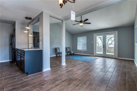 506 Slaughter Ln, Euless, TX 76040 photo 9