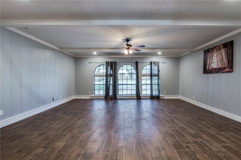 506 Slaughter Ln, Euless, TX 76040 photo 3