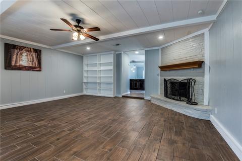 506 Slaughter Ln, Euless, TX 76040 photo 4