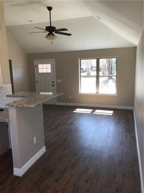 121 E Johnson St, Denison, TX 75021 photo 3