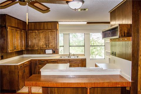 2103 W Commerce St, San Saba, TX 76877 photo 31