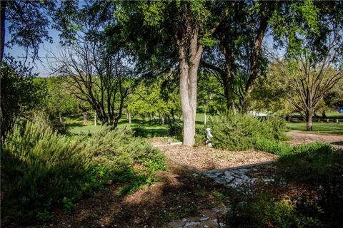 2103 W Commerce St, San Saba, TX 76877 photo 3
