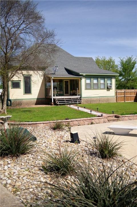 504 E Adams St, Itasca, TX 76055 photo 24