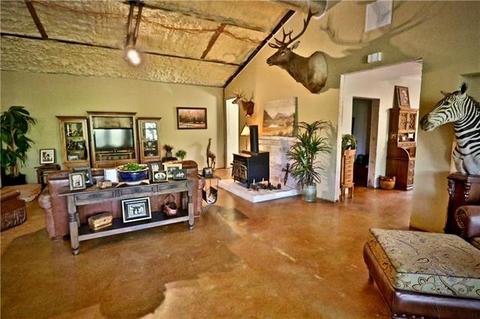 115 Jason Ct, Sunset, TX 76270 photo 5