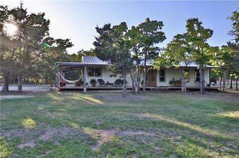 115 Jason Ct, Sunset, TX 76270 photo 1